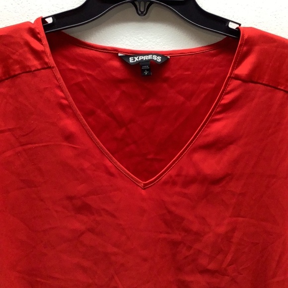 Express Size Small Red Women's Scarlet V-Neck Blouse. Preloved - Picture 2 of 5